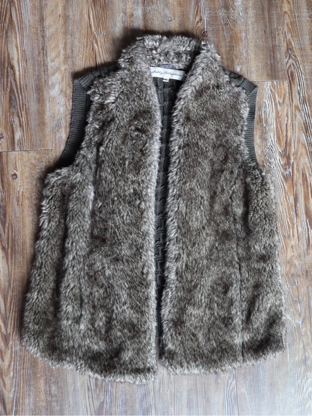 Bohemian Faux Fur Sleeveless Cardigan Vest Chunky Cable Knit Back Women’s Medium